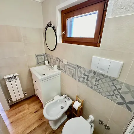 In House - Il Girasole On The Hills Of Senigallia, A Stones Throw From The Sea Pensión Roncitelli