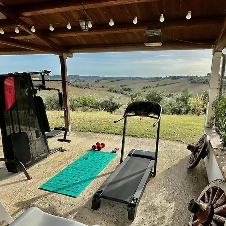 In House - Il Girasole On The Hills Of Senigallia, A Stones Throw From The Sea Pensión *