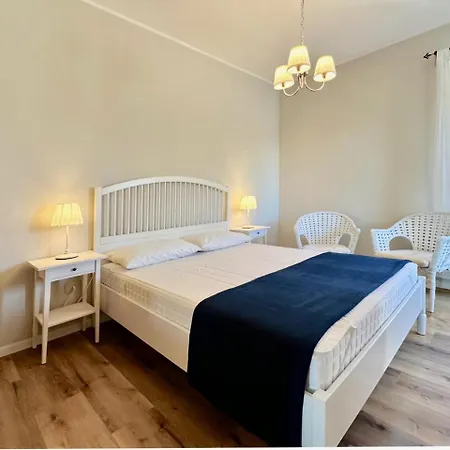 In House - Il Girasole On The Hills Of Senigallia, A Stones Throw From The Sea Pensión